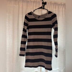 H&M Black and Gray Striped Long Sleeve Dress